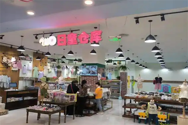 日童仓库童装