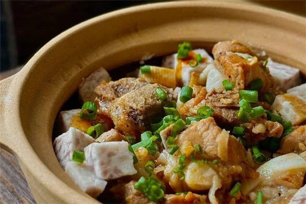 港堂煲仔饭 港堂煲仔饭