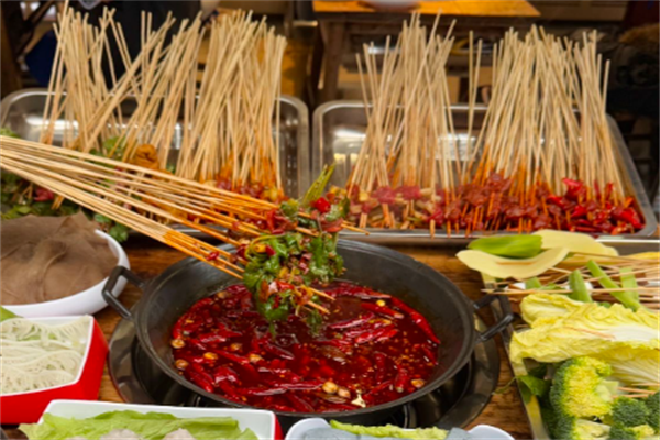 苏尝串串香