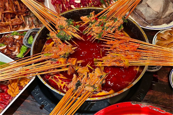 苏尝串串香