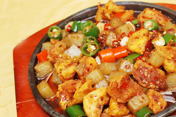 苗厨香鸡子炒馍