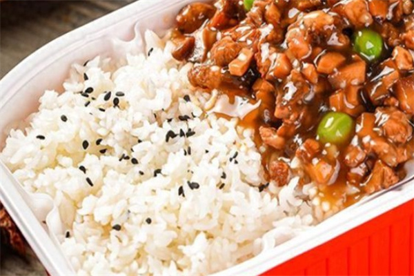 千味斋自热米饭