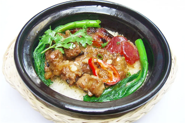 广客煲仔饭