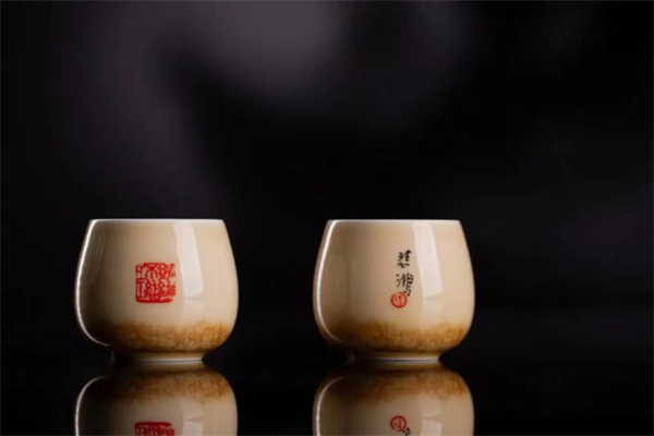 红叶陶瓷