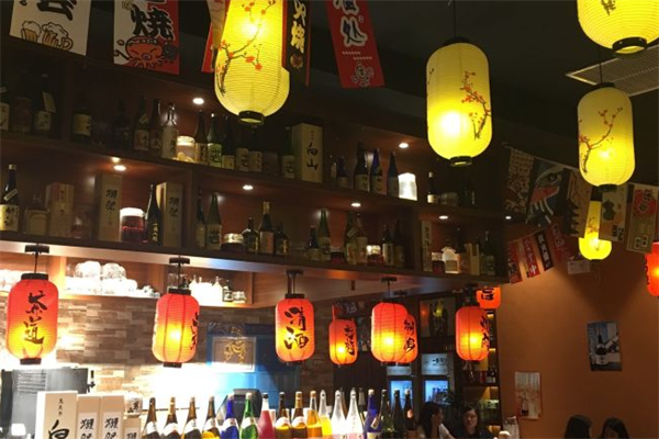 披头士串烧日本料理