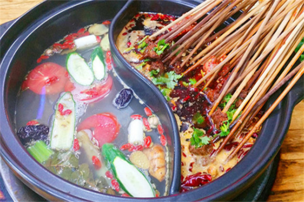 串签麻辣烫锅 串签麻辣烫锅