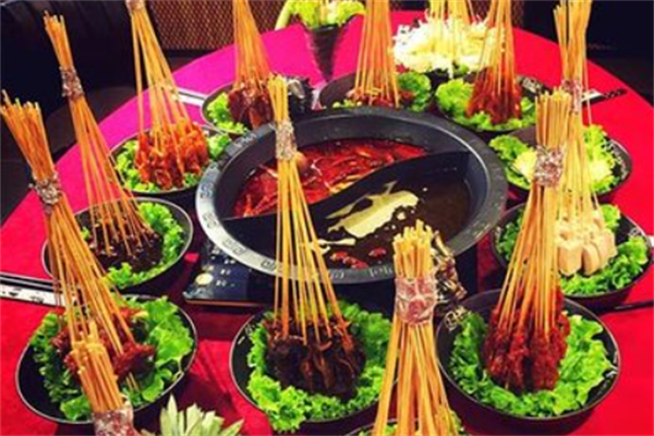 九街串串香