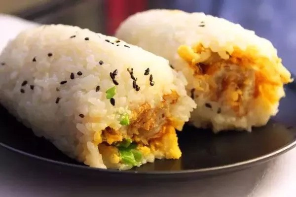 纤依手工饭团