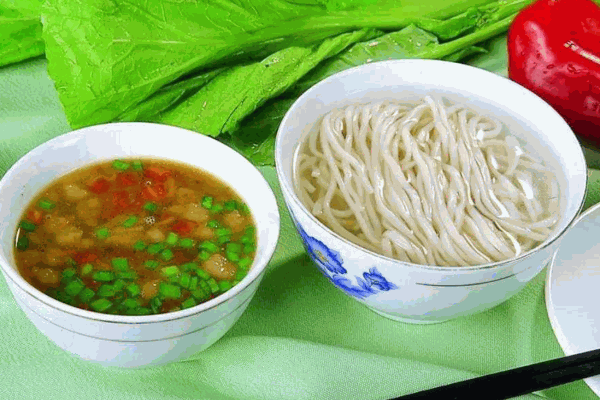 伊流骨汤面