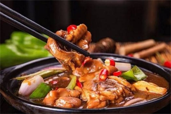 一品堂黄焖鸡米饭