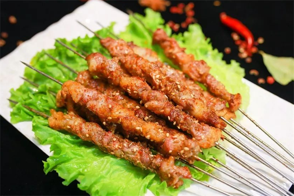 爱尚美味烧烤串串香火锅