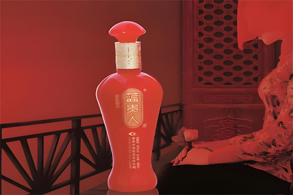 蓝贵人白酒