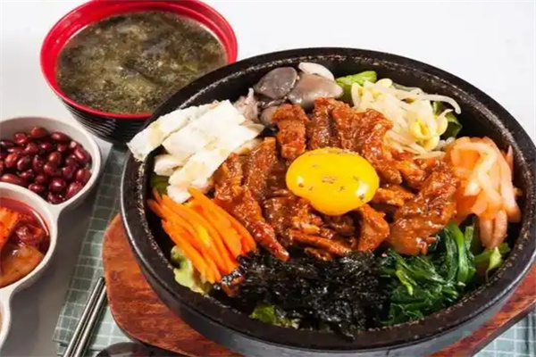 嗒嗒米石锅拌饭
