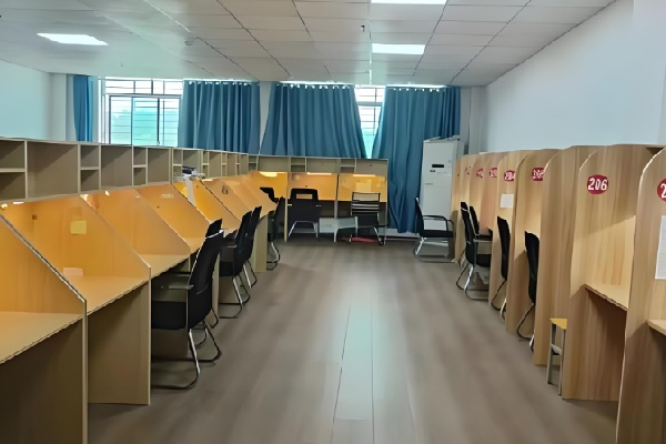 九学王自习室 九学王自习室