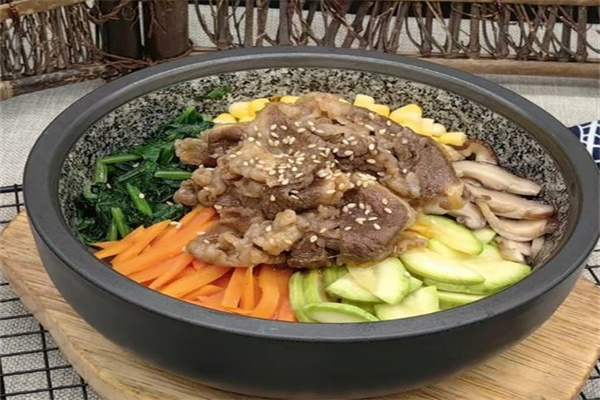 诚屋石锅拌饭