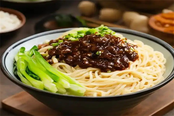 炸王炸酱面加盟