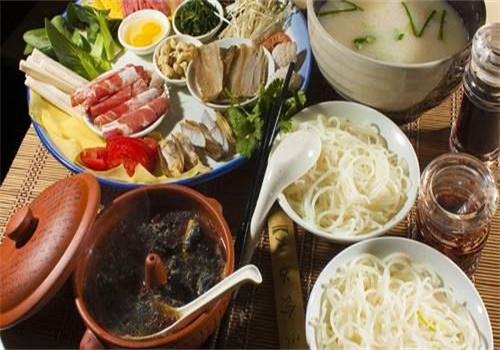 云芈乡过桥米线