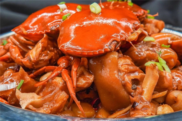 萌翻肉蟹煲 萌翻肉蟹煲