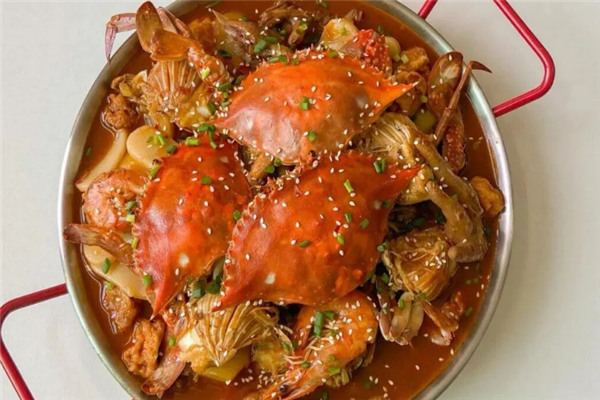 萌翻肉蟹煲 萌翻肉蟹煲
