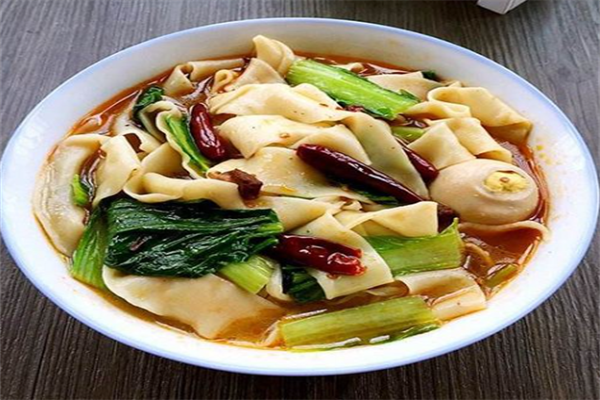 南波万牛肉板面