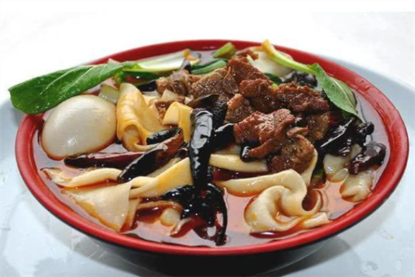 南波万牛肉板面