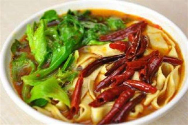 南波万牛肉板面