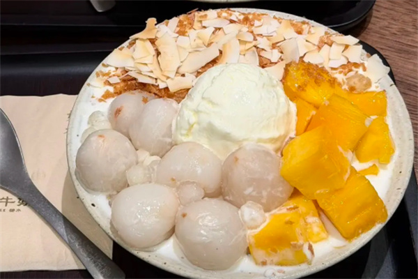 雪冰甜品刨冰