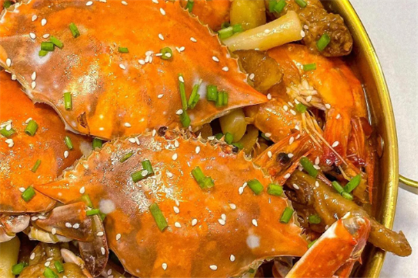 胖巴依肉蟹煲