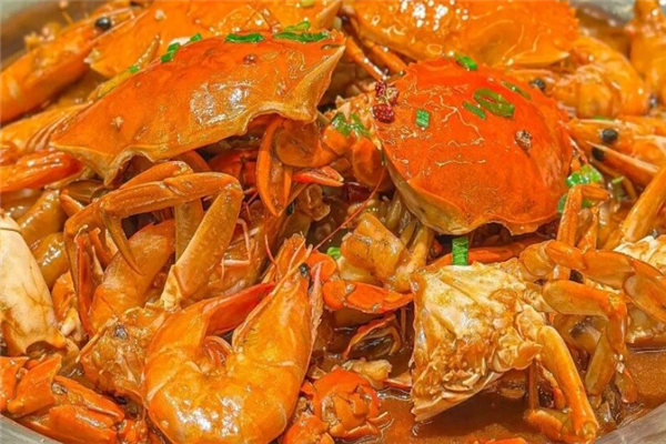 一唇香肉蟹煲