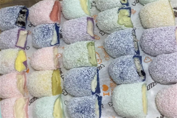 七彩糯糯甜品店