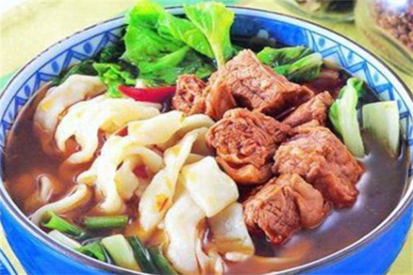 南波万牛肉板面