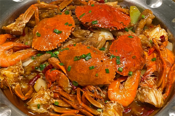 全家福肉蟹煲