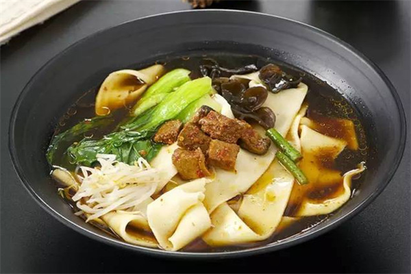 丰润大块牛肉扯面 丰润大块牛肉扯面