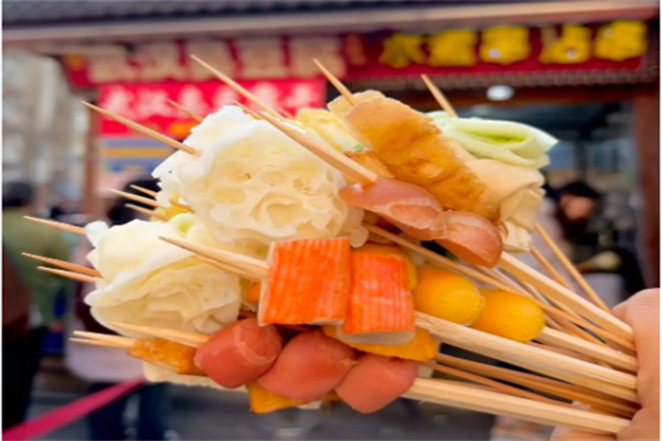 翘口皮沾沾串串 翘口皮沾沾串串