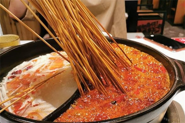 弥辣重庆火锅串串