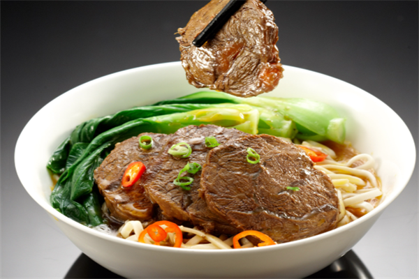 麦味道台湾大师牛肉面