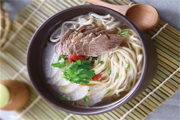 南屯牛肉手拉面