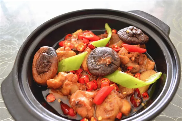 味轩黄焖鸡米饭加盟