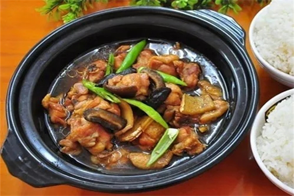 林子黄焖鸡米饭