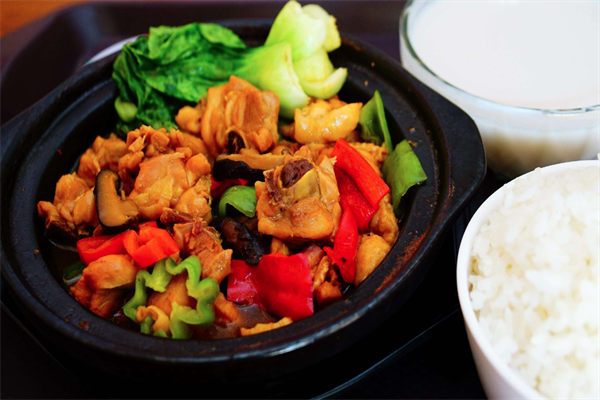 聚香阁黄焖鸡米饭