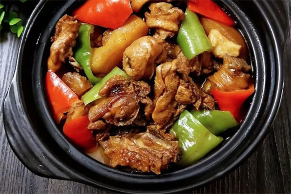 姬氏餐饮鲁正宗黄焖煲