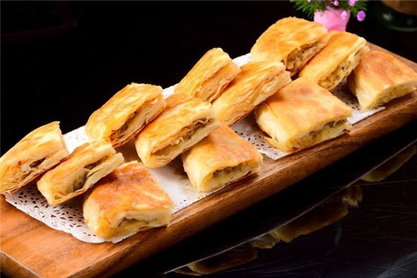 蒙特酥宫廷酥牛肉饼