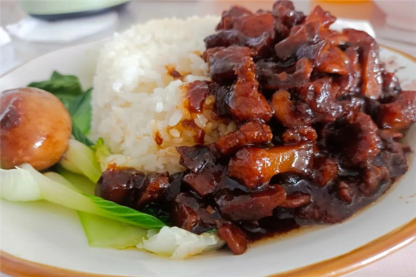 淡水士林卤肉饭