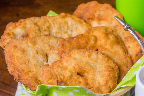李孩儿砂锅坛肉油饼王
