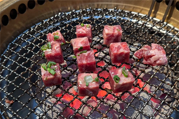 红亭炭火烧肉 红亭炭火烧肉