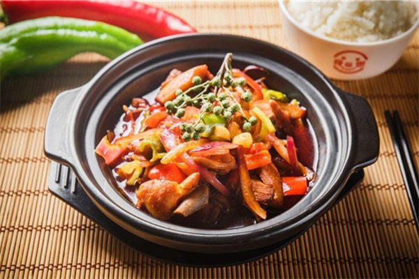 尚品黄焖鸡米饭