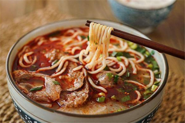 百味牛肉汤 百味牛肉汤