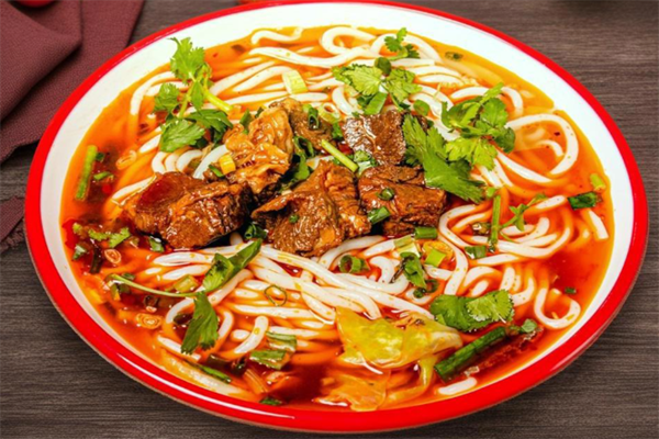 湘辣妹特色牛肉粉 湘辣妹特色牛肉粉