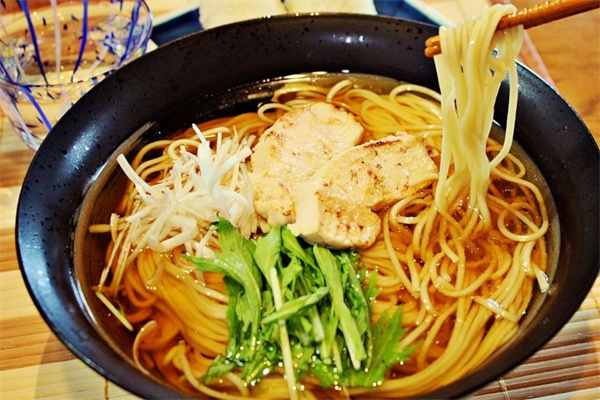 七味日式拉面