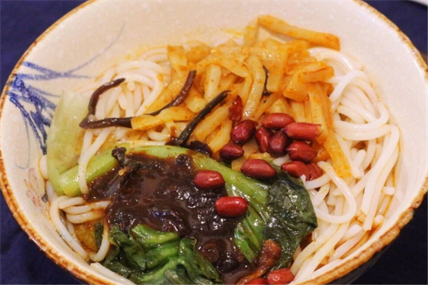 八佰碗螺蛳粉